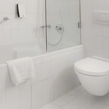 Deutsches Theater Landwehrstrasse Hotel 3*