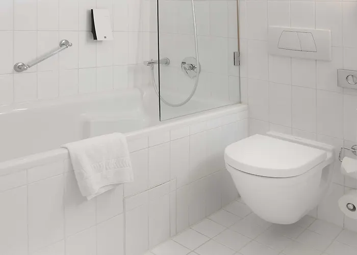 Deutsches Theater Landwehrstrasse Hotel 3*