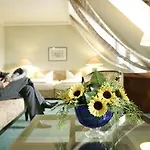 Deutsches Theater Landwehrstrasse Hotel 3*