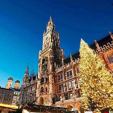 Deutsches Theater Landwehrstrasse 3* ميونيخ