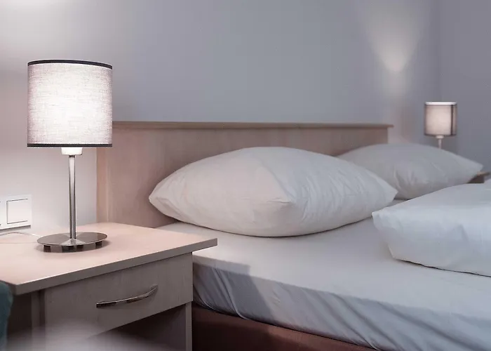 ホテル Deutsches Theater Landwehrstrasse ミュンヘン